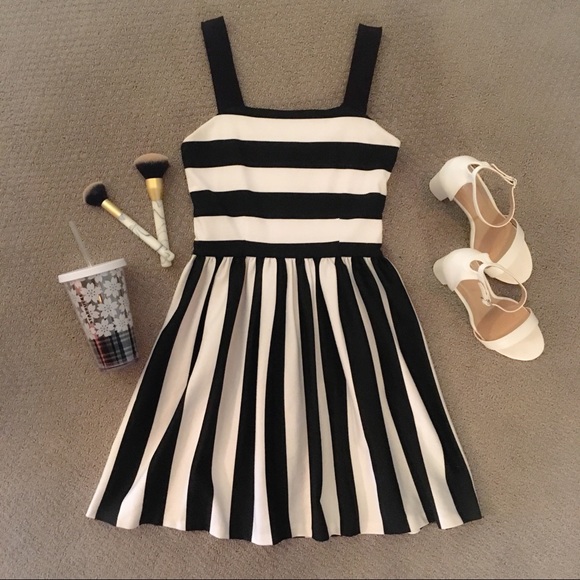 Bar III Dresses & Skirts - Bar III Macy’s Striped Skater Dress